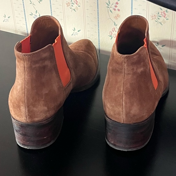 J. McLaughlin Brown Suede Ashlyn Chukka Boots with Orange Panels - Picture 3 of 5